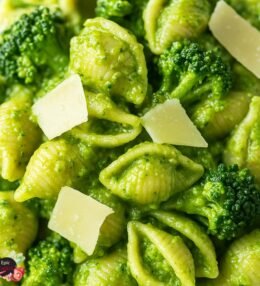 Smashed Broccoli Pasta
